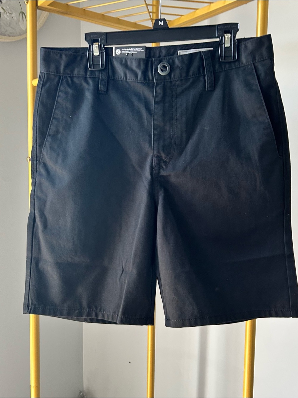 Volcom Youth Black Flat Front Frickin modern Straight Chino Shorts size 29 (18)